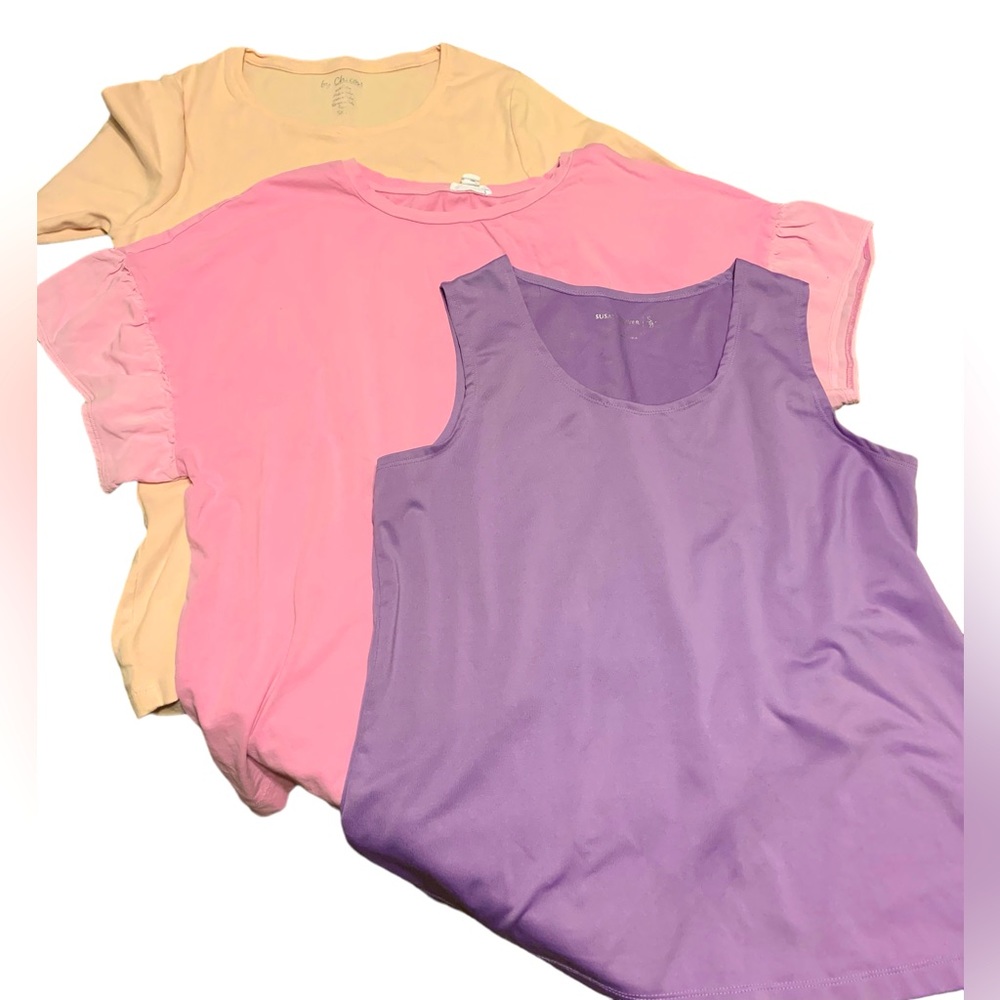 🖤Tops All 3 for 8 Bucks.  No holes, rips or stains